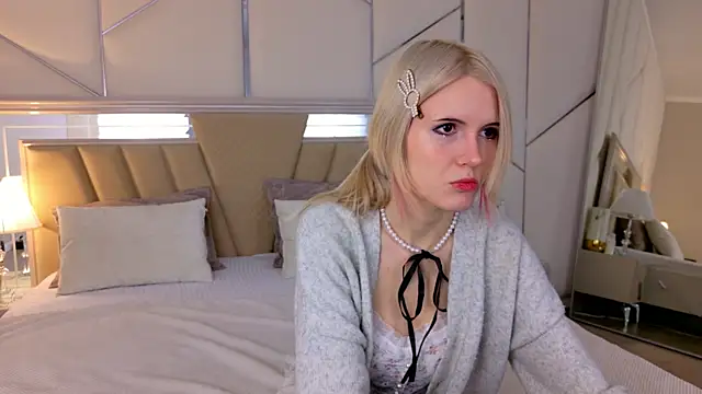 NellieLoyns online show from 03-06-25, 05:11