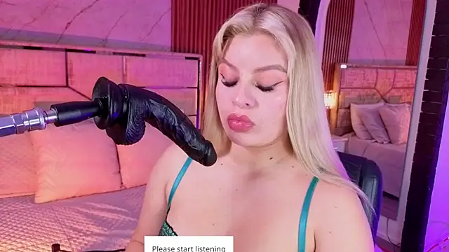 Snapshot of LolaAngellx chatting on 07-26-26, 05:04 LolaAngellx online show from 07-26-26, 05:04