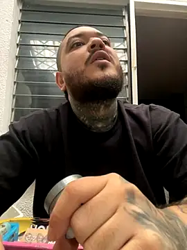 El Titan1998 online show from 12-02-25, 12:21