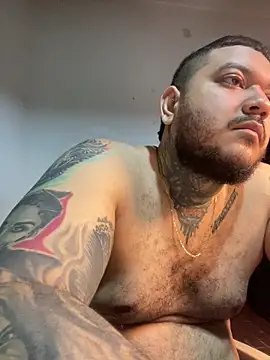 Snapshot of El_Titan1998 chatting on 06-04-26, 10:54 El Titan1998 online show from 06-04-26, 10:54