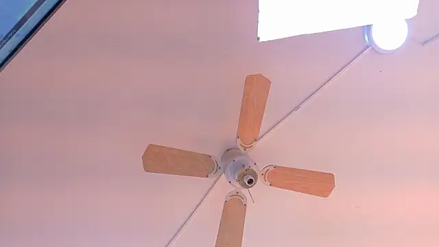 MiaLaurents online show from 03-15-26, 03:51