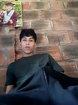 Andres123cv online show from 12-04-25, 03:43