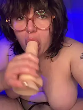 Snapshot of _dwhorekin_ chatting on 03-12-25, 05:38  dwhorekin  online show from 03-12-25, 05:38