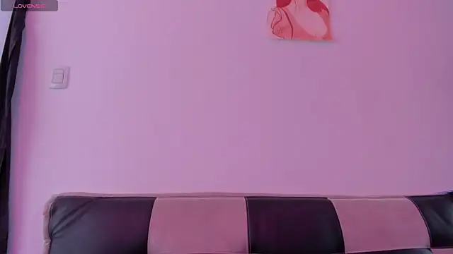 Sophia cyrus11 online show from 11-29-25, 07:06