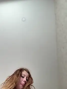 AndreaMood online show from 12-21-25, 01:24