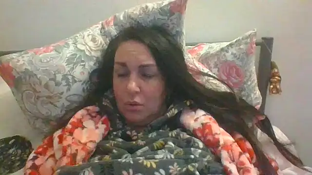 Snapshot of BELLAMORGANE1 chatting on 12-23-24, 09:08 BELLAMORGANE1 online show from 12-23-24, 09:08