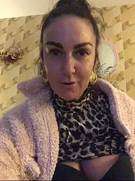 BELLAMORGANE1 online show from 11-29-25, 04:21