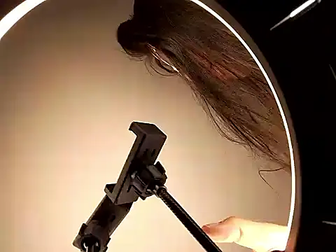 Snapshot of StarSex22 chatting on 12-30-24, 11:38 StarSex22 online show from 12-30-24, 11:38