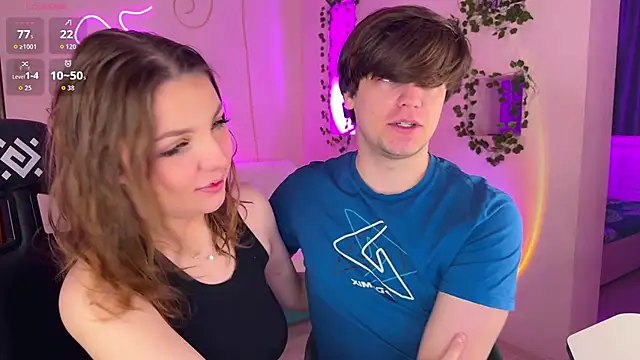 Snapshot of RobertAndLinela chatting on 11-24-25, 04:07 RobertAndLinela online show from 11-24-25, 04:07