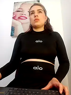 Snapshot of VictoriaMolina chatting on 09-20-25, 12:55 VictoriaMolina online show from 09-20-25, 12:55