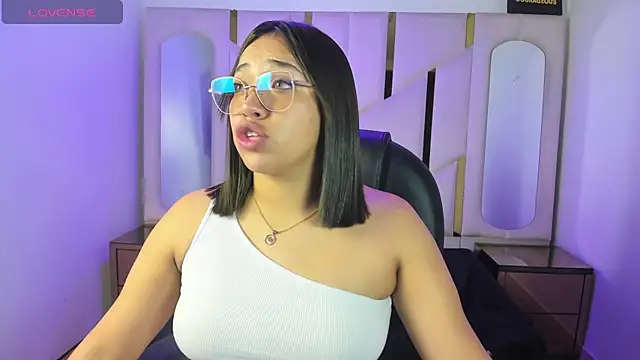 IsabellRodriguez18 online show from 03-03-26, 03:12