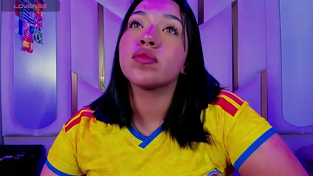 IsabellRodriguez18 online show from 06-28-26, 04:07
