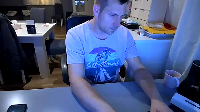 Snapshot of ScuddyCum chatting on 12-30-24, 11:06 ScuddyCum online show from 12-30-24, 11:06