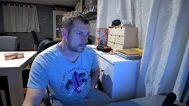 Snapshot of ScuddyCum chatting on 01-13-25, 11:49 ScuddyCum online show from 01-13-25, 11:49