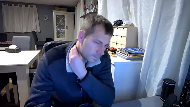 Snapshot of ScuddyCum chatting on 01-19-25, 10:39 ScuddyCum online show from 01-19-25, 10:39
