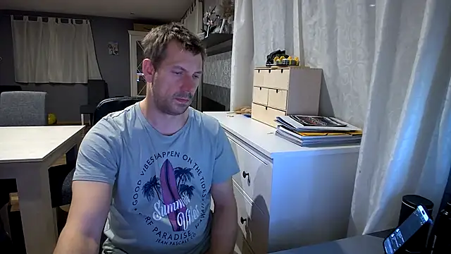 Snapshot of ScuddyCum chatting on 02-28-25, 11:34 ScuddyCum online show from 02-28-25, 11:34