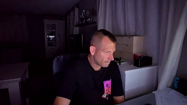 Snapshot of ScuddyCum chatting on 05-30-26, 09:34 ScuddyCum online show from 05-30-26, 09:34