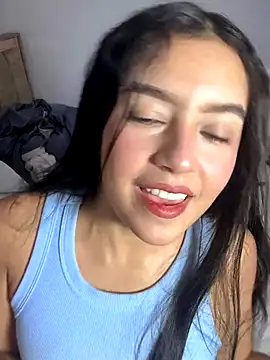 Snapshot of MikeAndJessy chatting on 11-05-25, 11:16 MikeAndJessy online show from 11-05-25, 11:16