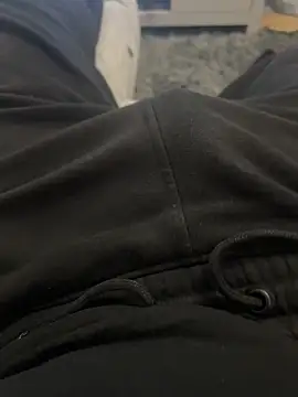 22TT2295 online show from 10-11-25, 08:18