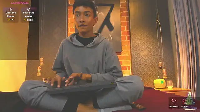 AntonAndSofii online show from 01-18-25, 03:42