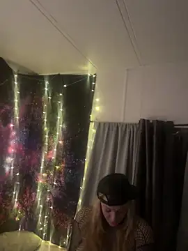 kayNkris online show from 12-22-25, 09:17