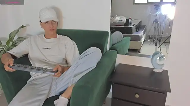 two milkyway online show from 10-24-25, 12:34