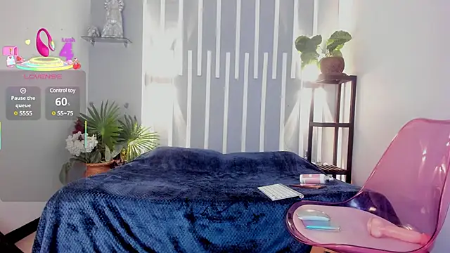 Snapshot of Samantha__cooper chatting on 03-07-25, 01:40 Samantha  cooper online show from 03-07-25, 01:40