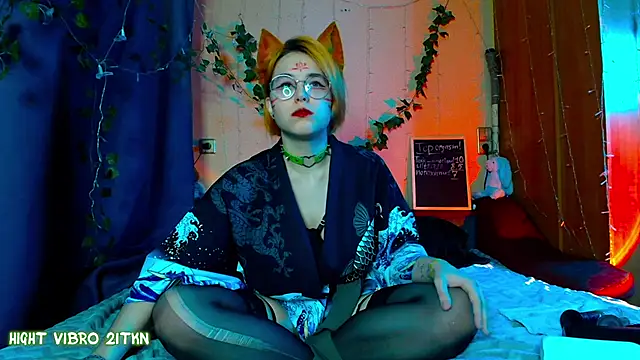 Snapshot of TrickyKitsune chatting on 02-08-25, 03:10 TrickyKitsune online show from 02-08-25, 03:10