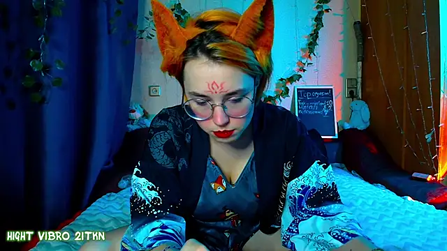 Snapshot of TrickyKitsune chatting on 02-13-25, 03:24 TrickyKitsune online show from 02-13-25, 03:24
