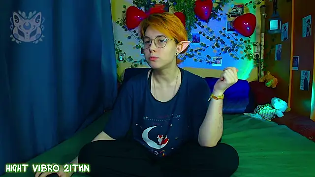 TrickyKitsune online show from 03-07-26, 03:20