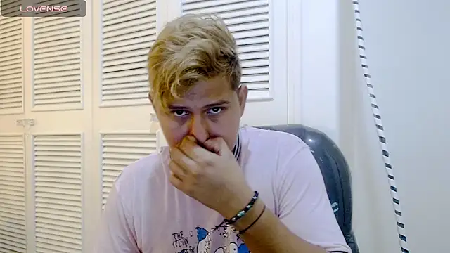 Warning Boy online show from 12-29-24, 12:20