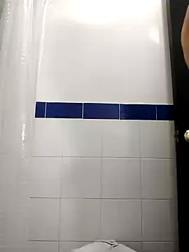 Mia WAll online show from 12-23-24, 10:55