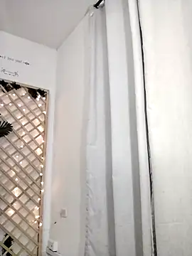 Mia WAll online show from 01-03-25, 02:10