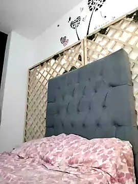 Mia WAll online show from 01-10-25, 12:27