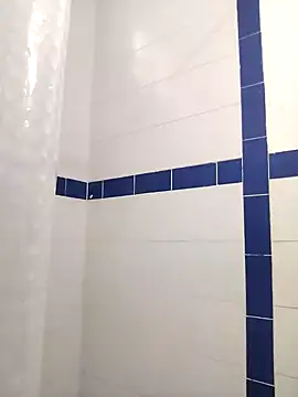 Mia WAll online show from 01-13-25, 08:58