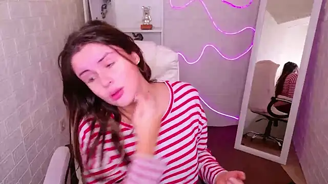 StellaFrost online show from 10-19-25, 03:01