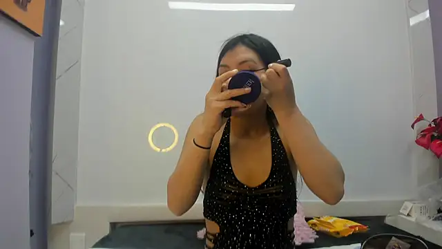 Snapshot of Chloe_Martini chatting on 10-11-25, 03:39 Chloe Martini online show from 10-11-25, 03:39