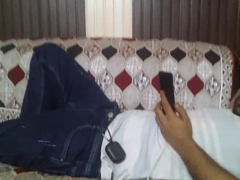 Snapshot of indihotguy chatting on 05-21-26, 02:40 indihotguy online show from 05-21-26, 02:40