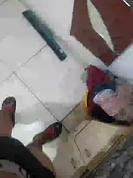 Snapshot of Vernny chatting on 01-04-25, 07:45 Vernny online show from 01-04-25, 07:45