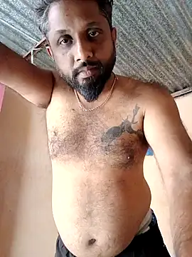 Snapshot of carria_homes chatting on 01-15-25, 03:33 carria homes online show from 01-15-25, 03:33