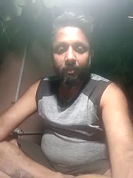 Snapshot of carria_homes chatting on 02-15-25, 02:11 carria homes online show from 02-15-25, 02:11