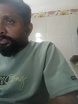 Snapshot of carria_homes chatting on 03-19-25, 01:40 carria homes online show from 03-19-25, 01:40