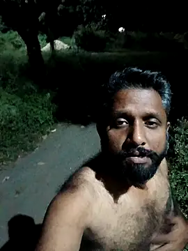 Snapshot of carria_homes chatting on 10-18-25, 05:46 carria homes online show from 10-18-25, 05:46