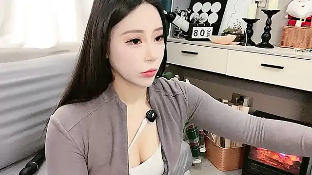 Caicai-a online show from 03-08-25, 07:49