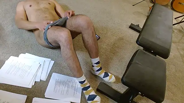 Snapshot of MrLatinKing chatting on 10-14-25, 02:12 MrLatinKing online show from 10-14-25, 02:12