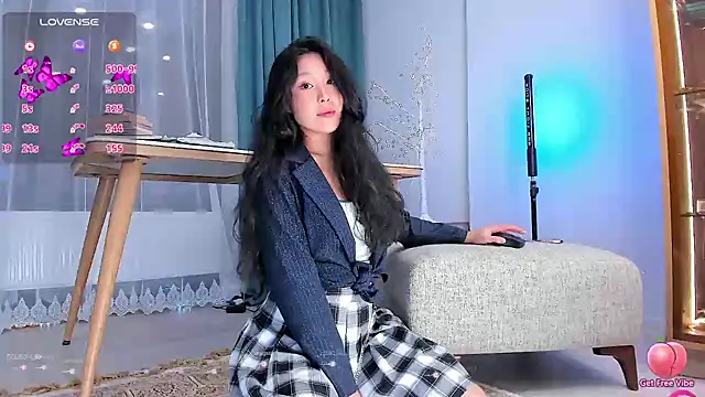 Max level online show from 12-04-24, 01:42