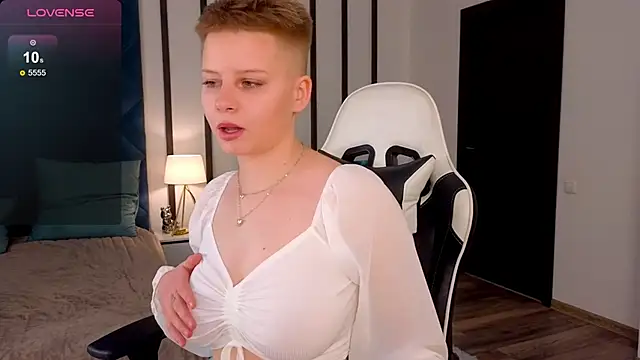 MissKrisWine online show from 12-28-24, 10:58