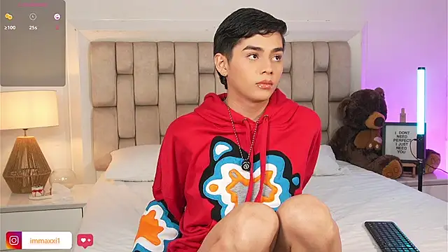 Maxi little online show from 01-15-26, 09:29