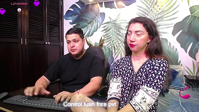 Snapshot of narendra_dayaramm chatting on 02-13-25, 12:00 narendra dayaramm online show from 02-13-25, 12:00