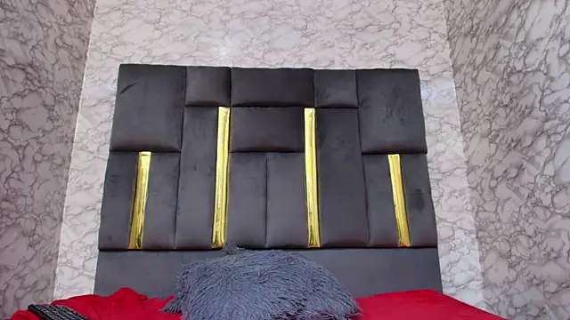 Lorena watson online show from 10-26-25, 04:13